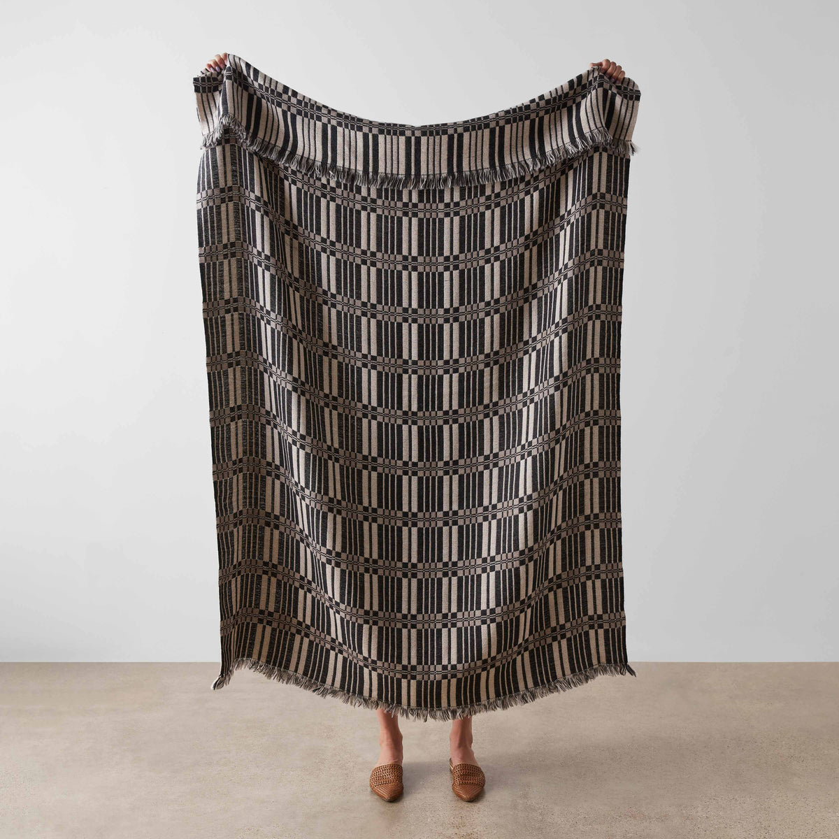 Olmo Alpaca Throw - Image 3