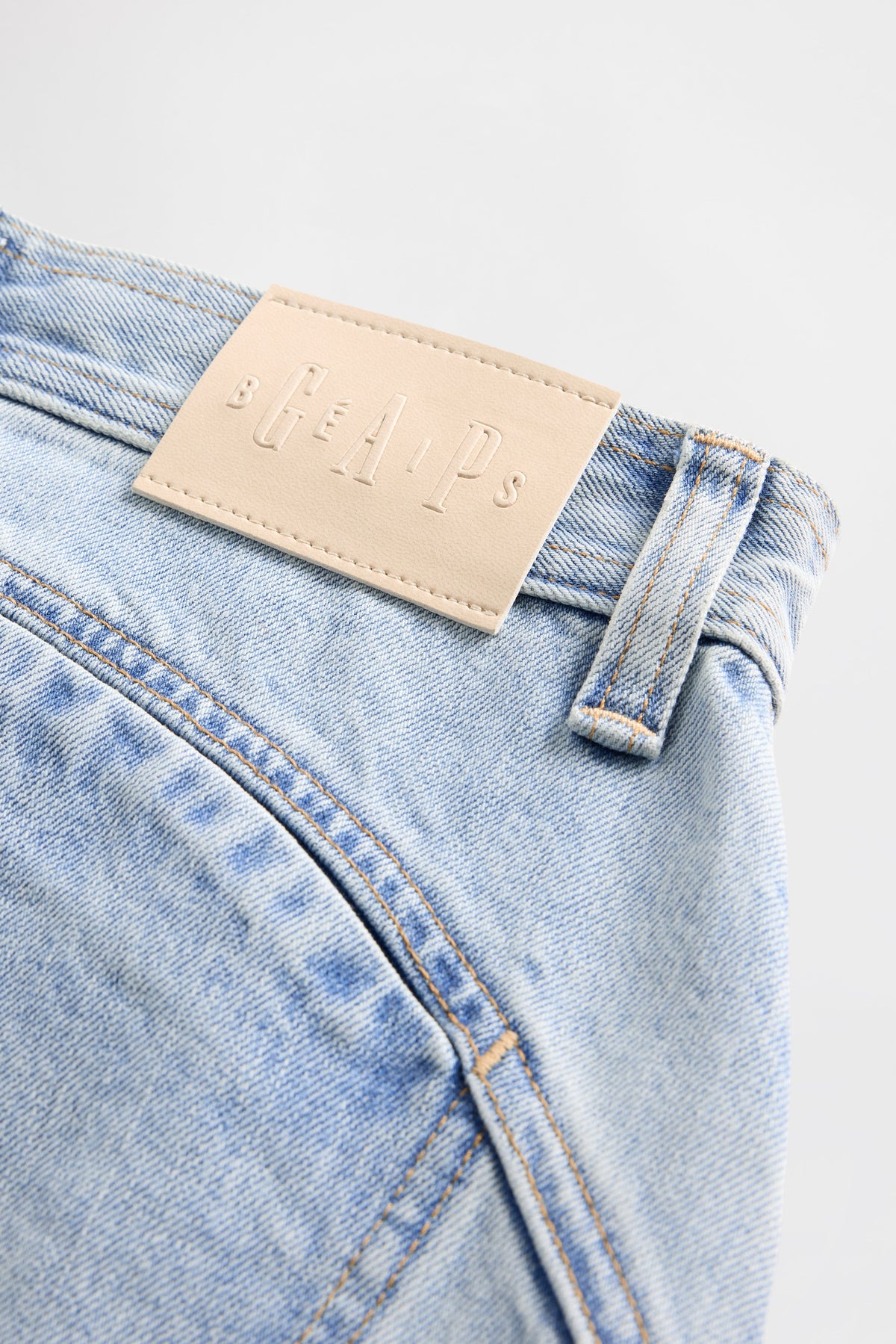 GAP X BEIS Relaxed Barrel Jeans in Medium Wash - Image 2
