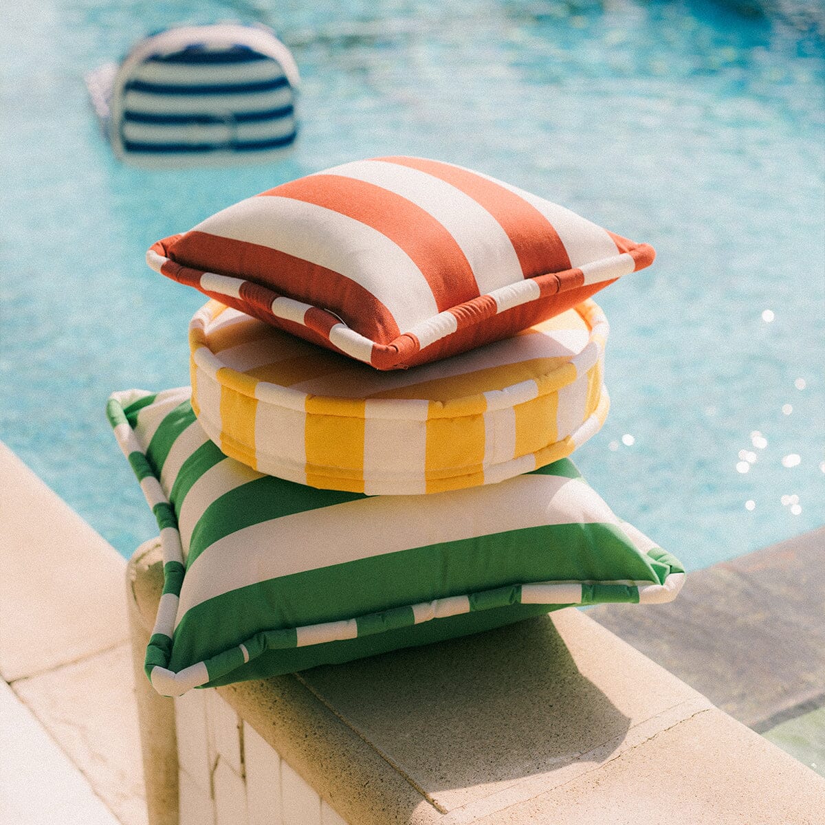 The Circular Pillow - Image 2