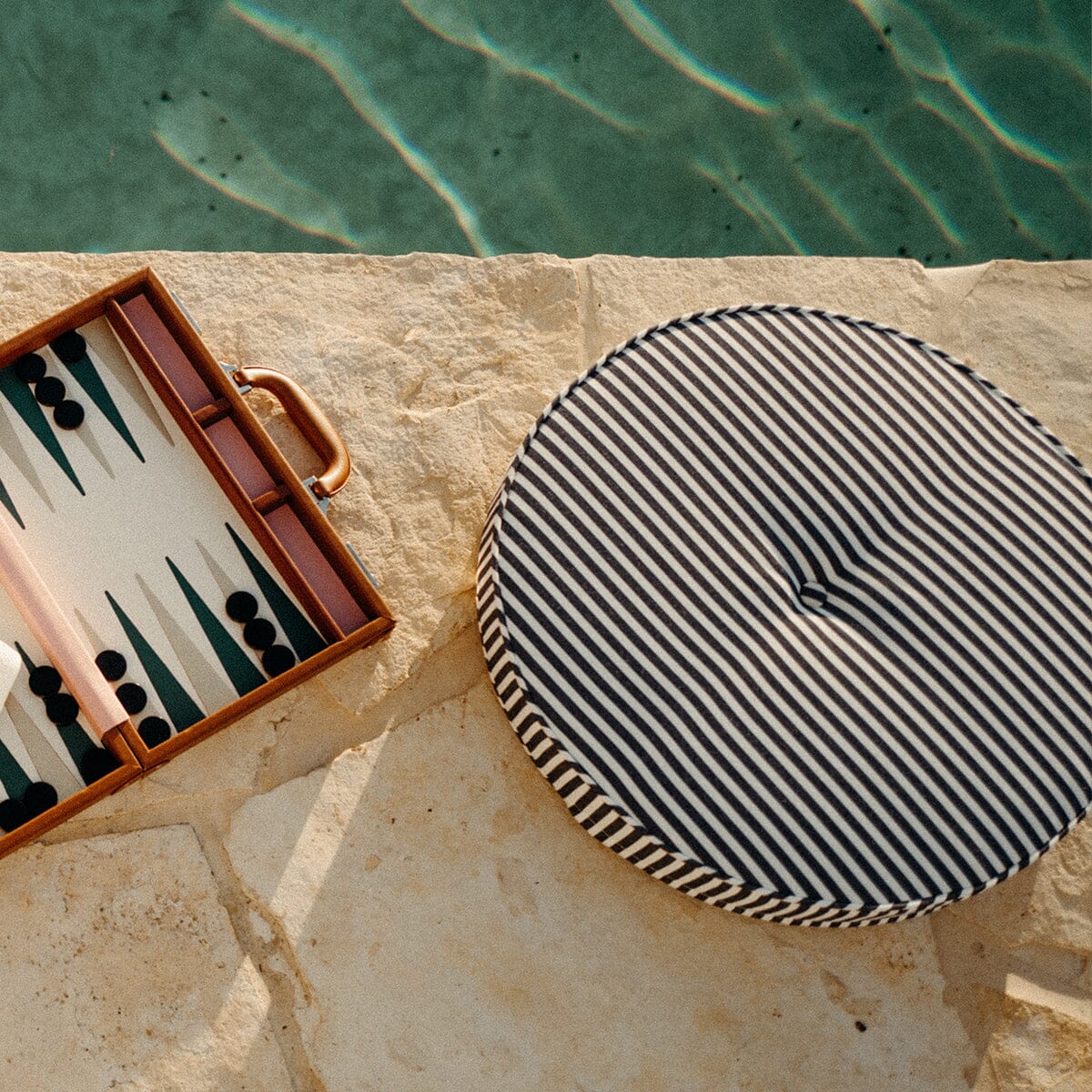 The Circular Pillow - Image 3