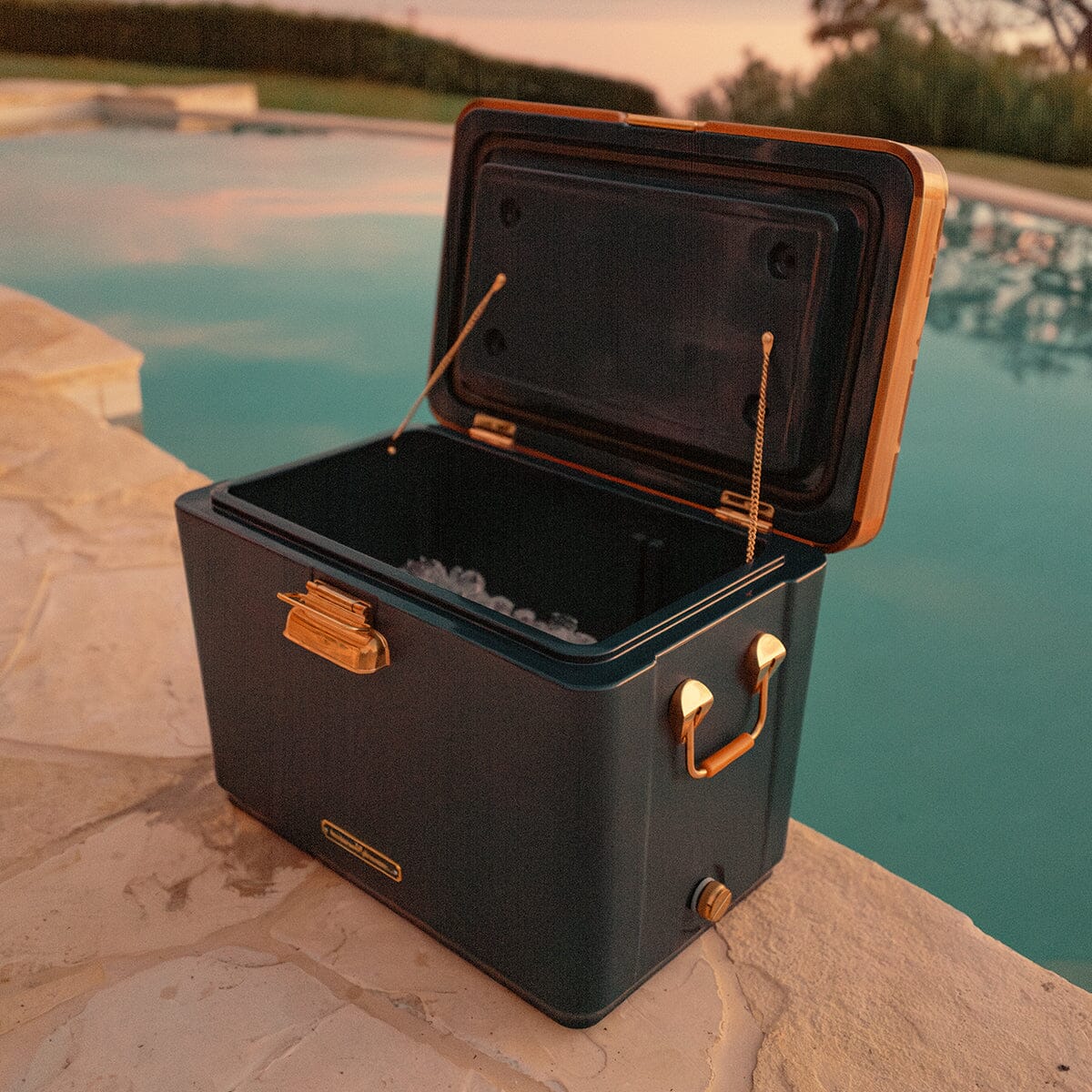 The Hemingway Cooler - Image 12