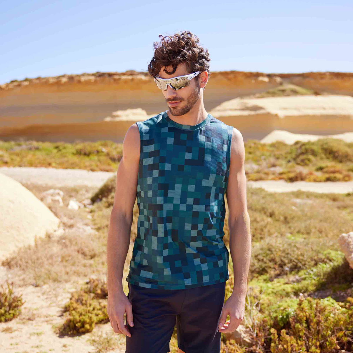 Pablo Mens Performance Vest - Inky Blue Pixel Print - Image 2