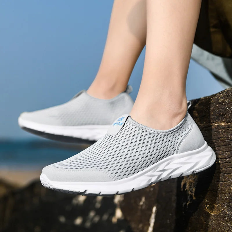 Men's Lightweight Running Shoes - Image 17