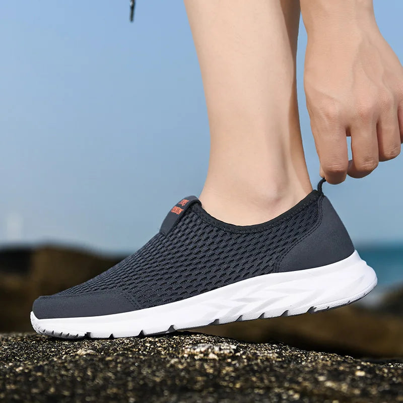 Men's Lightweight Running Shoes - Image 16