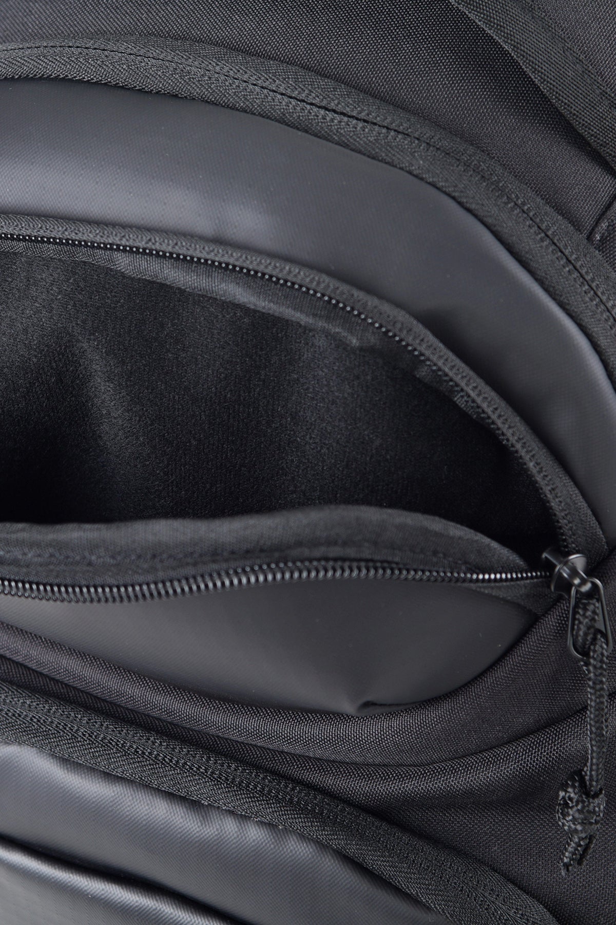 Surfanic Urban 20l Backpack - Black - Image 14