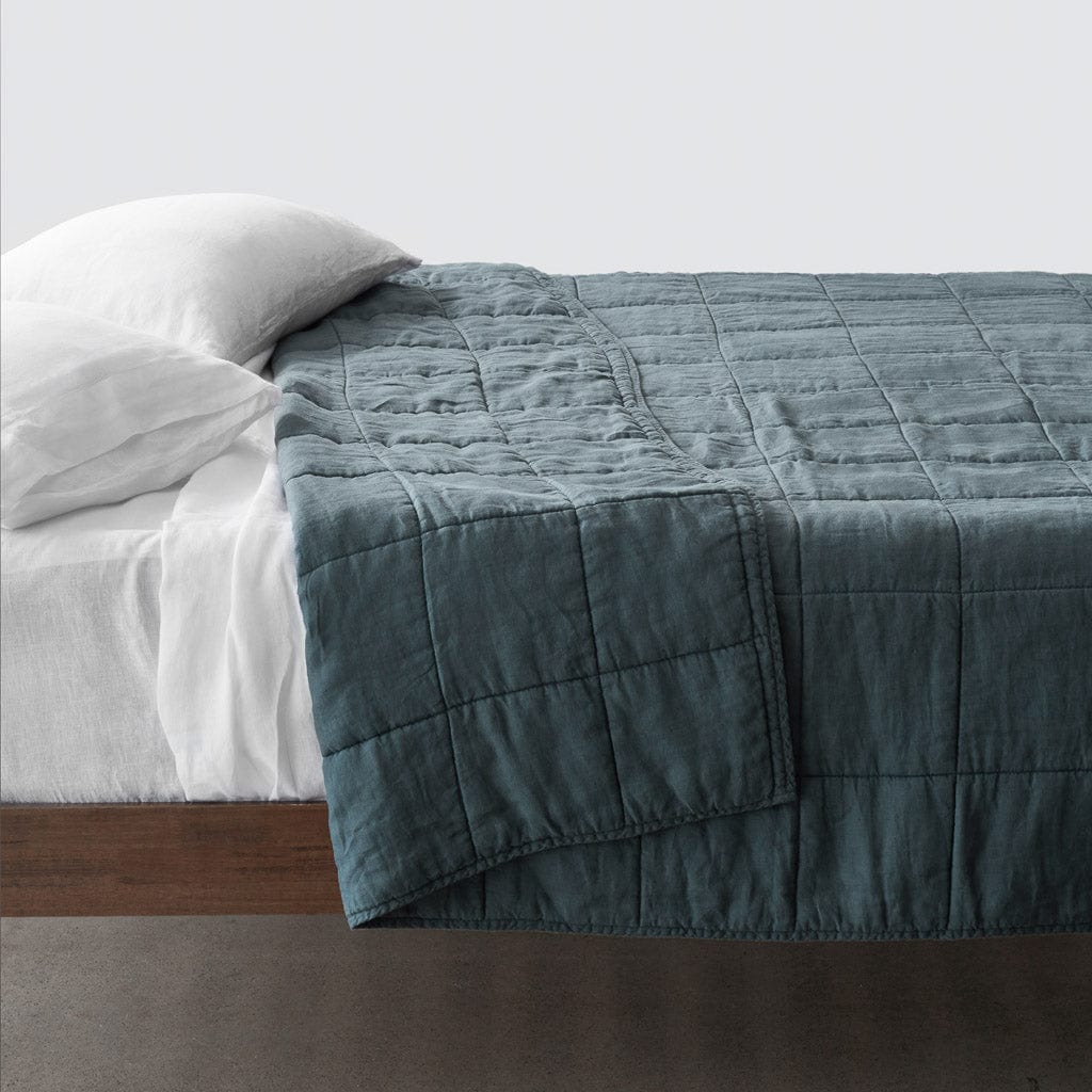 Stonewashed Linen Quilt - Aegean