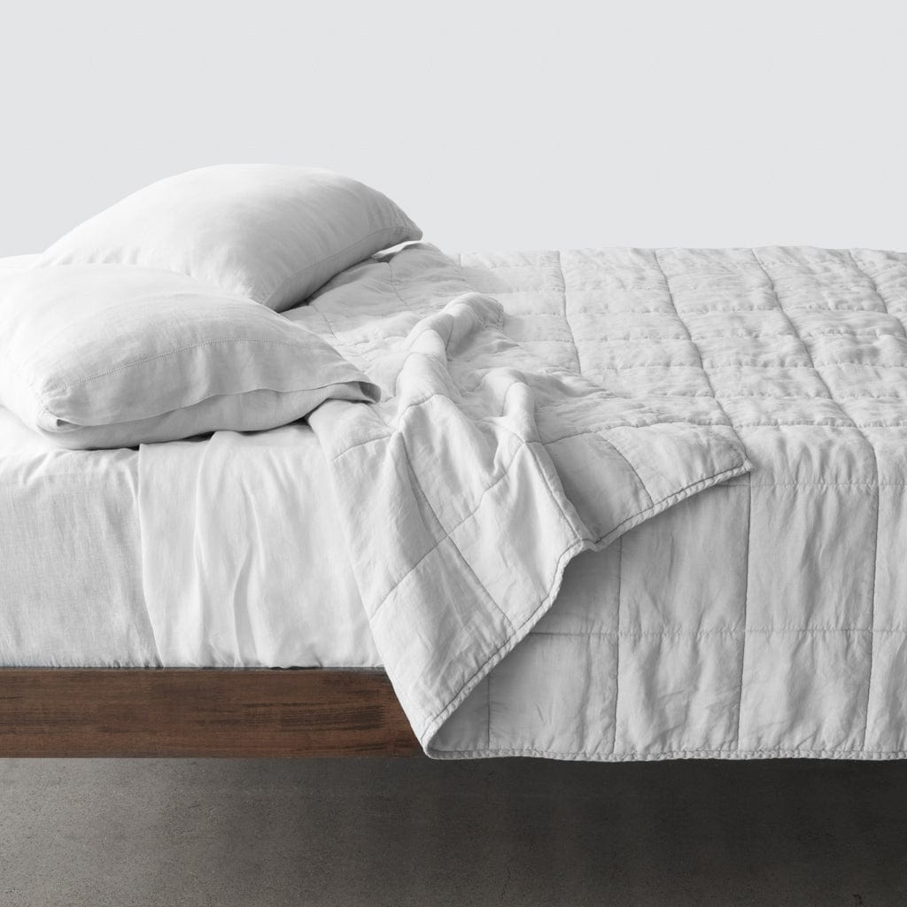 QA | Stonewashed Linen Quilt - Light Grey