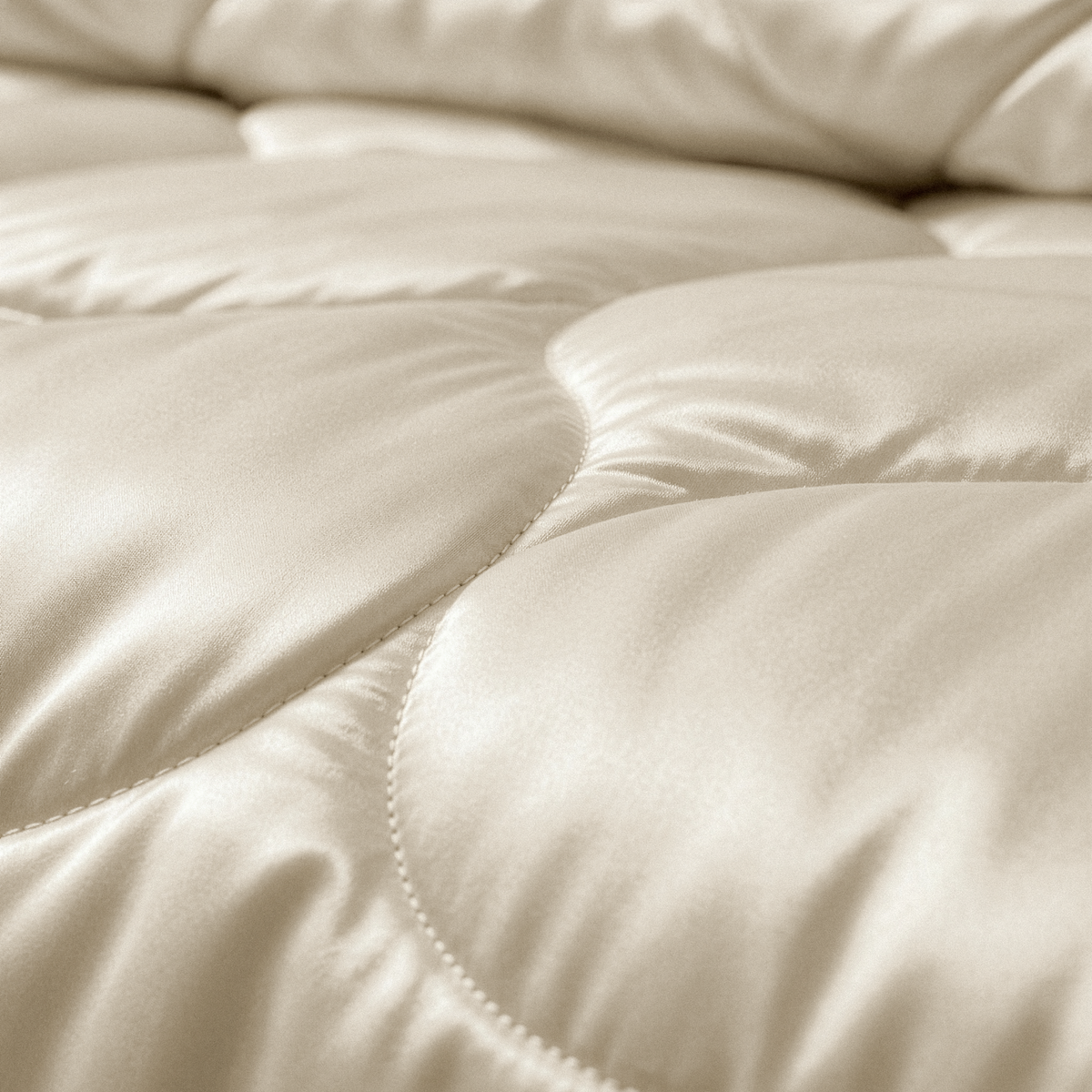 Fluffy comfort without the heat. - Image 16