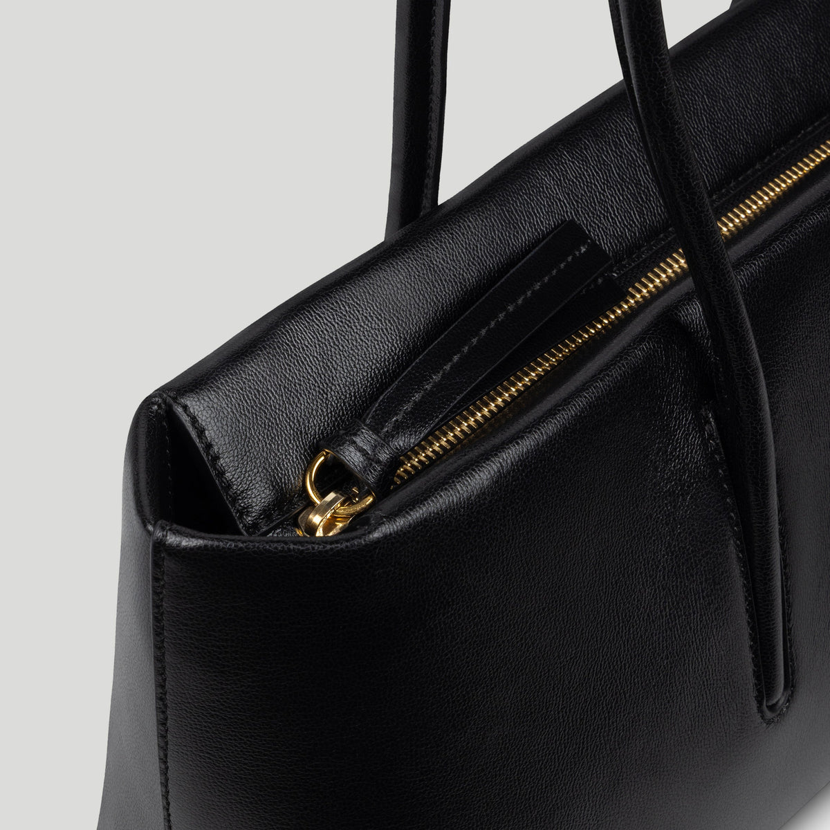The Stockholm Shoulder - Image 5