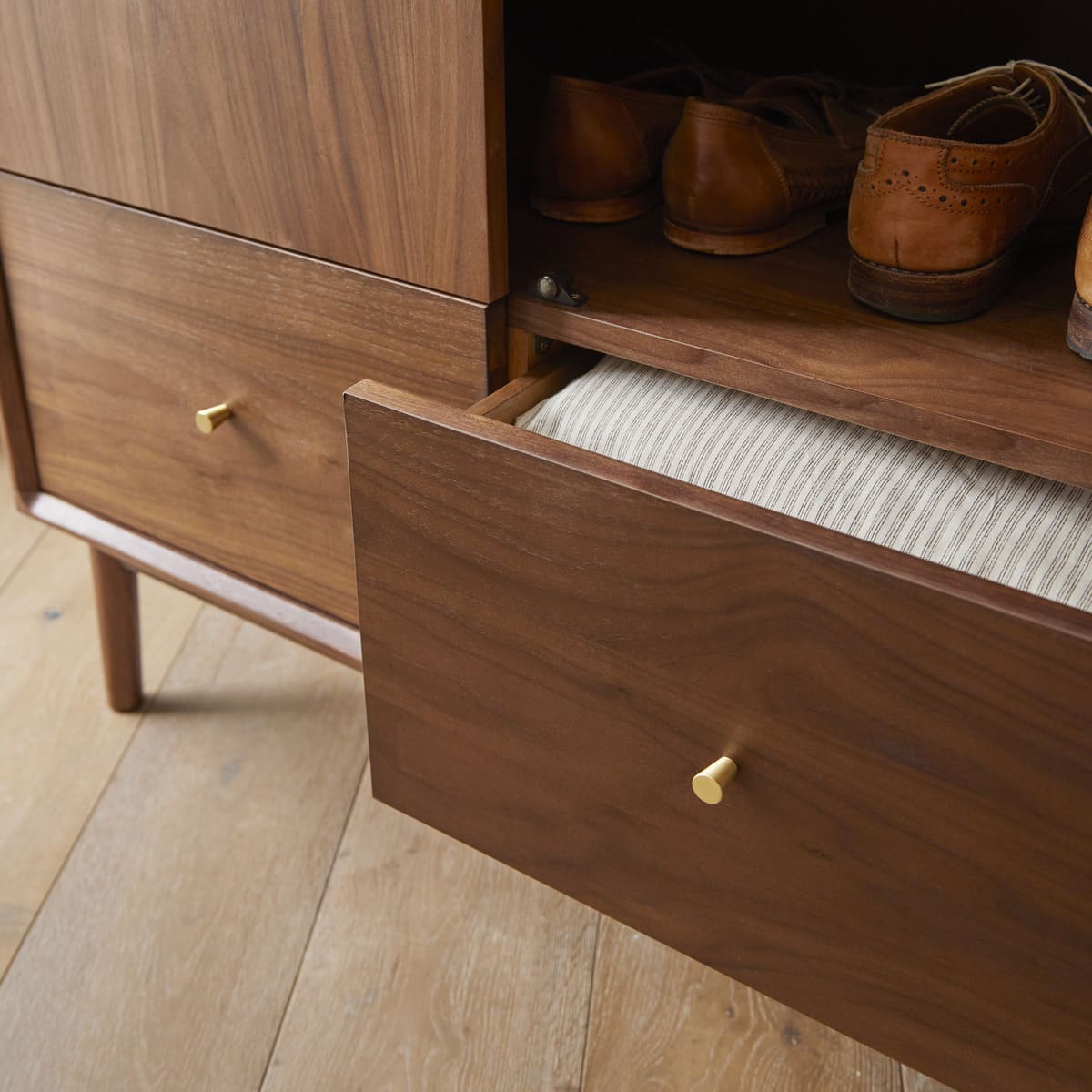 Wright Walnut Wardrobe - Image 3