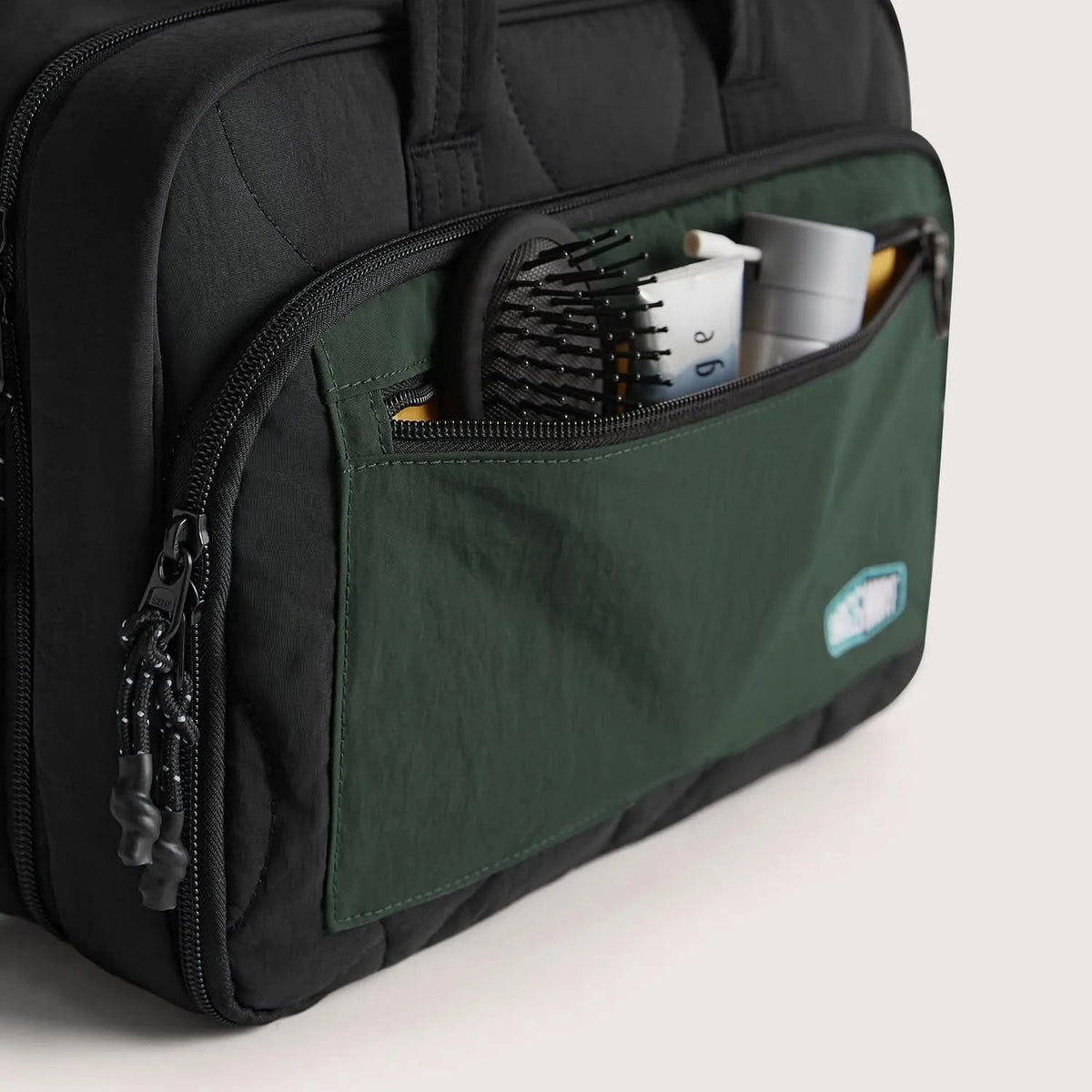 Paz Hanging Toiletry Bag - Image 38