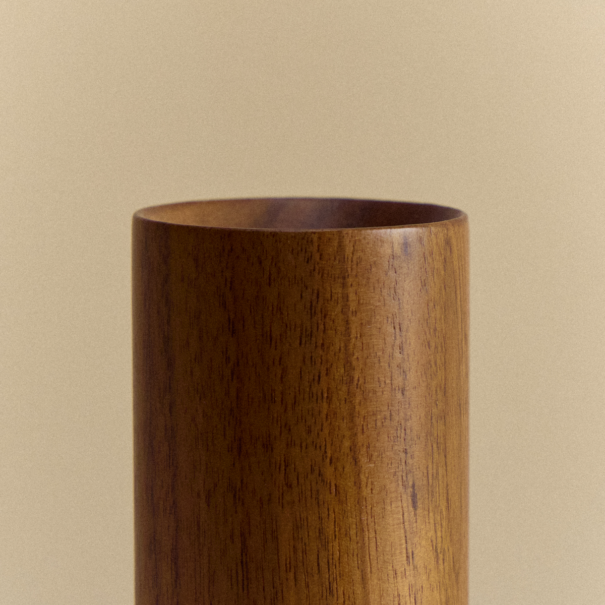 Knuckle Table Lamp in Walnut + Voronoi I - Image 7