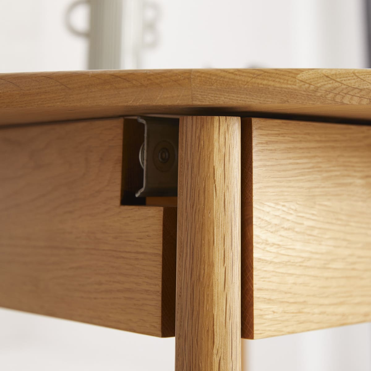 Wright Oak Round Extendable Dining Table - Image 17