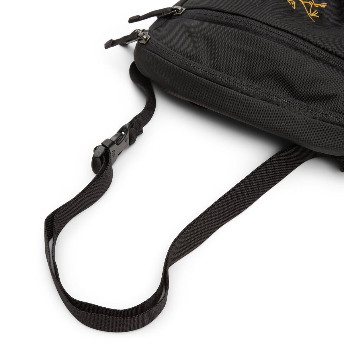 Arc'teryx Mantis 2 Waist Pack (24K Black) - Image 5