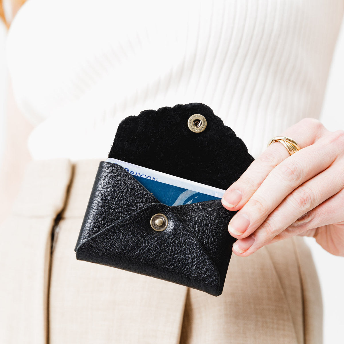Mini Daisy Wallet - Image 115