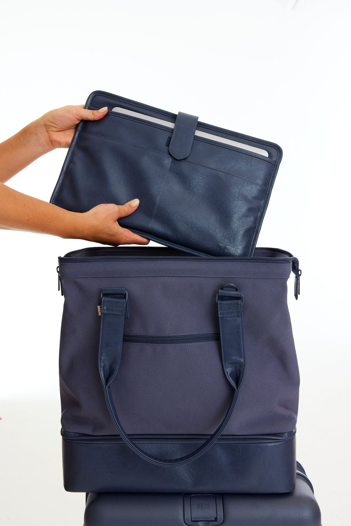 Resale The Convertible Mini Weekender in Navy - Image 7