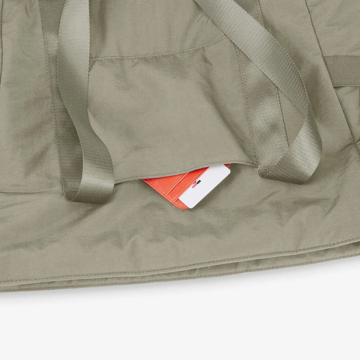Zoraesque 18L-20L Tote - Image 35