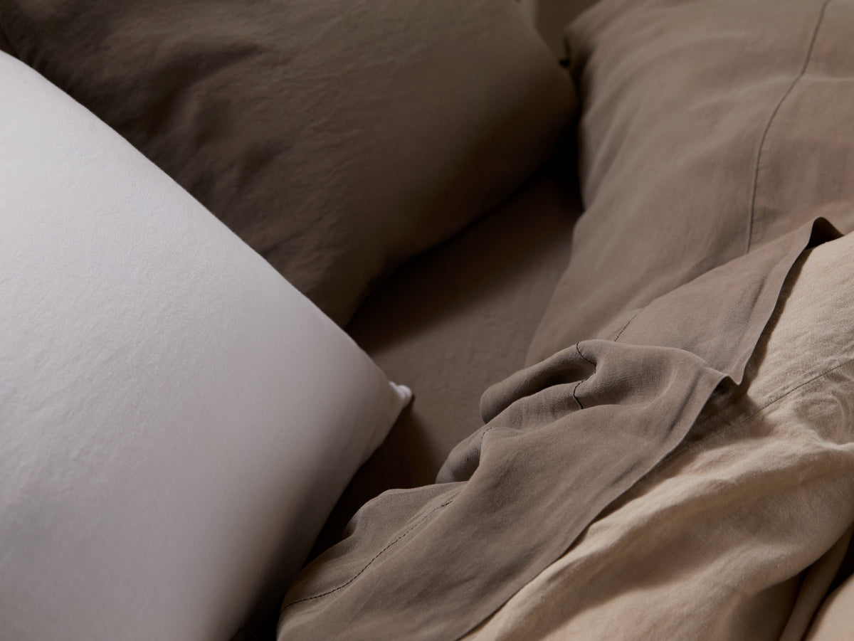Linen Tencel Fitted Sheet (Warm Grey) - Image 4