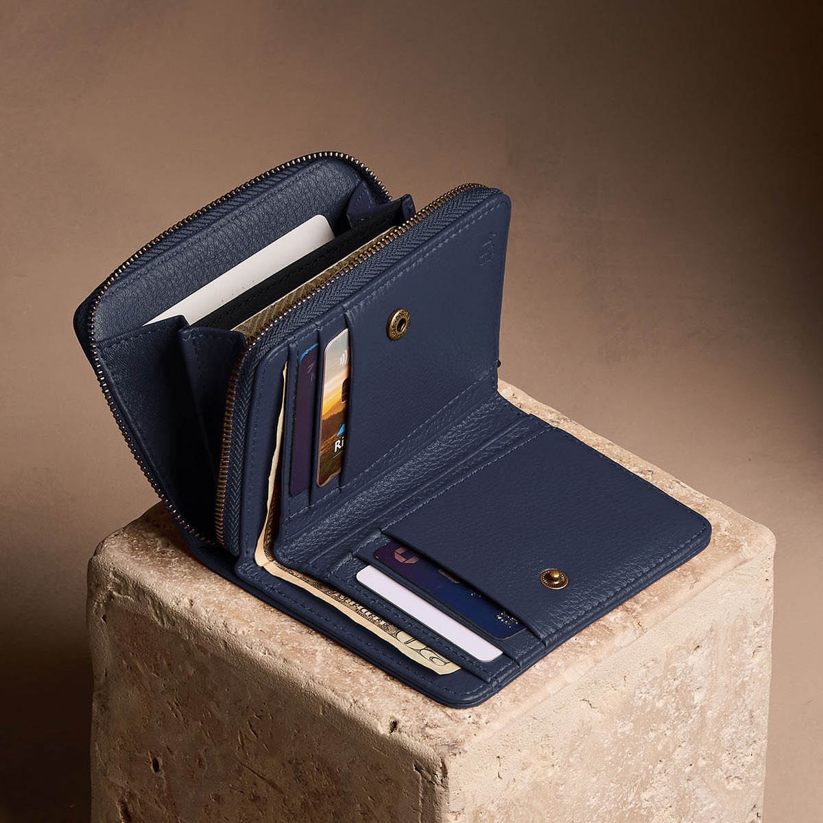 Lexington Wallet - Image 11