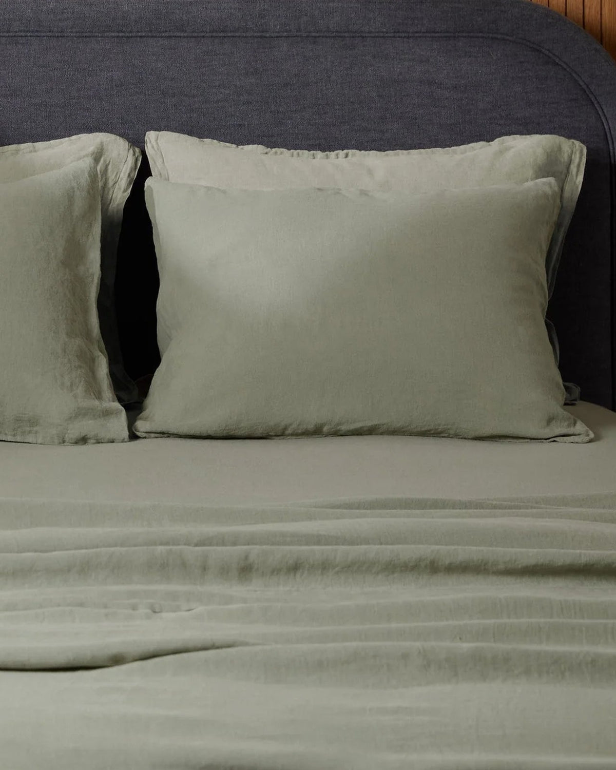 Linen Fitted Sheet (Moss) - Image 2