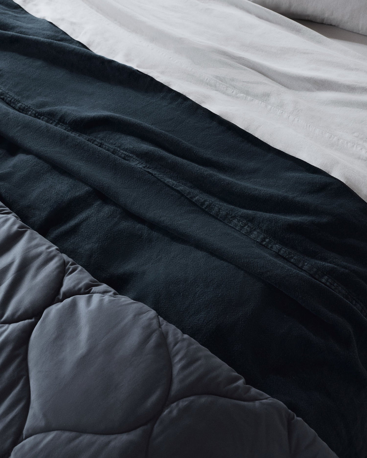 Cotton Drift Comforter (Dusk) - Image 4