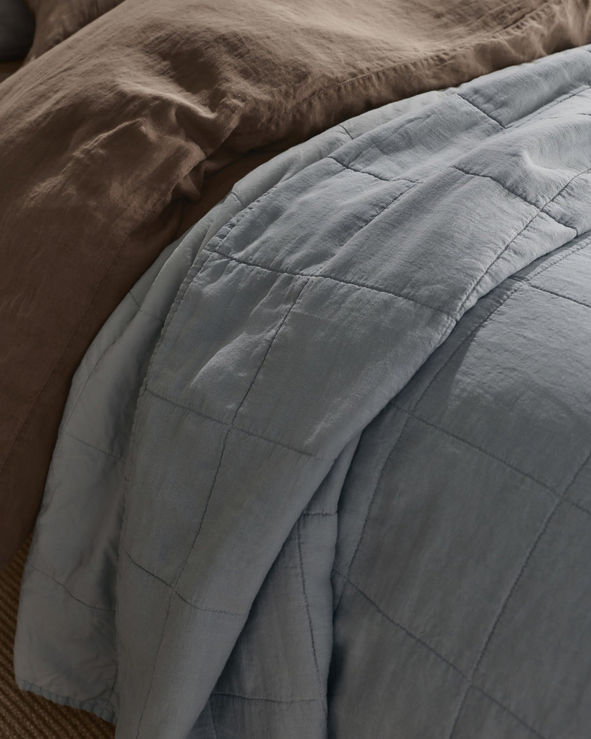 Linen Box Quilt (Sky) - Image 4