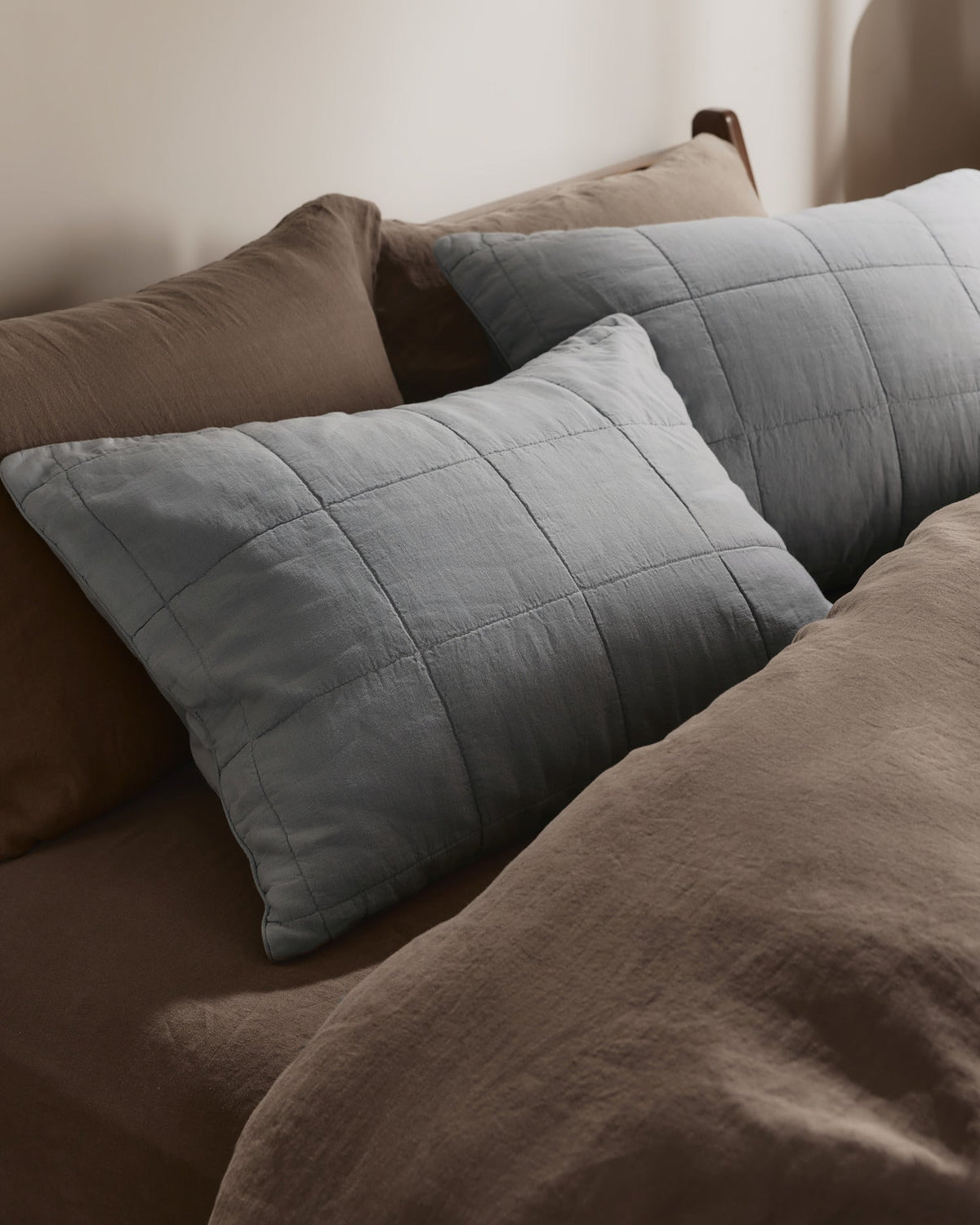 Linen Box Quilted Sham Set (Sky) - Image 2