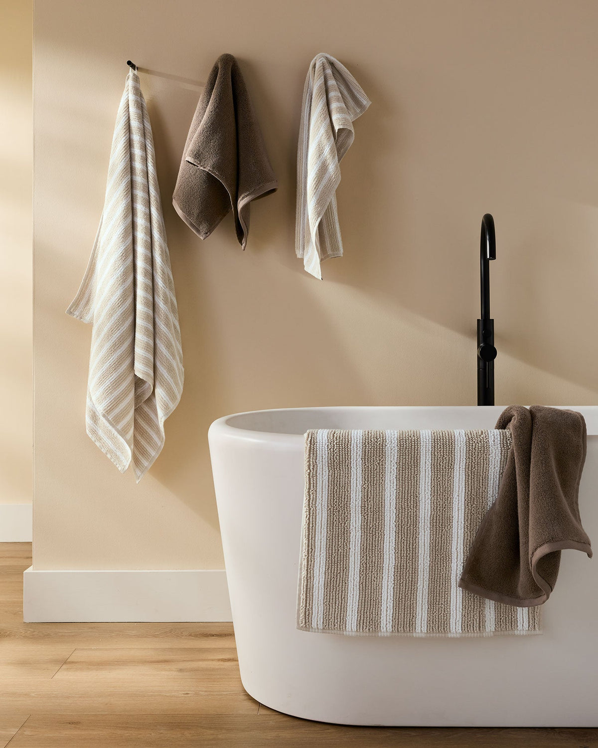 2+2 Organic Plush Bath Bundle - Warm Grey - Image 6