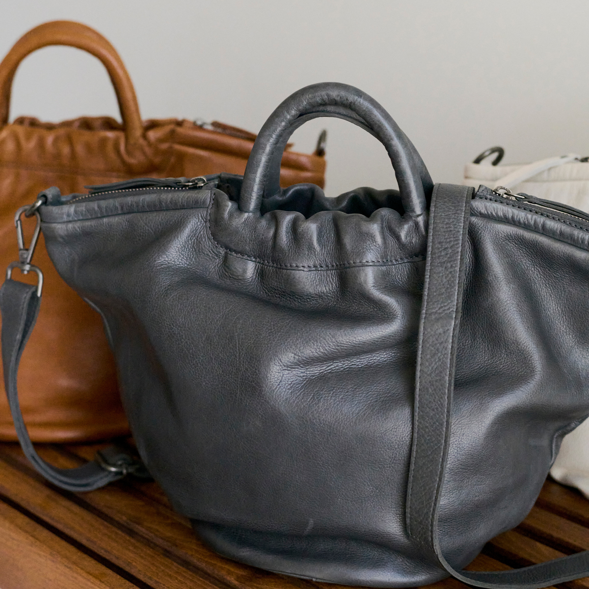 Ramble Leather Tote Bag - Image 4