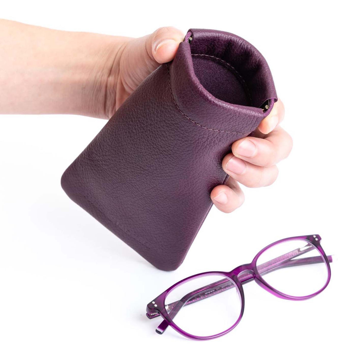 Squeeze Eyeglass Case - Plum