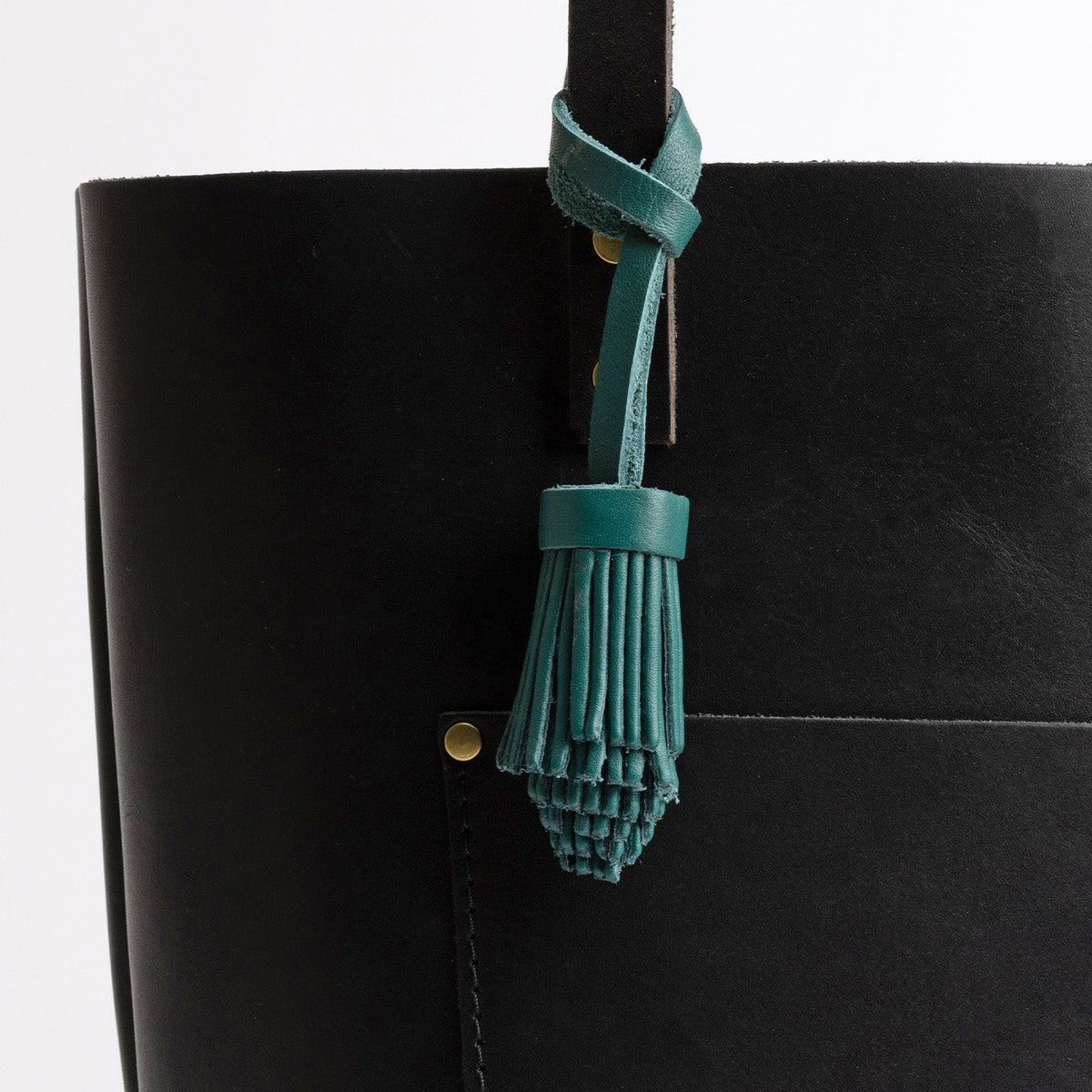 Pom Tassel - Image 40